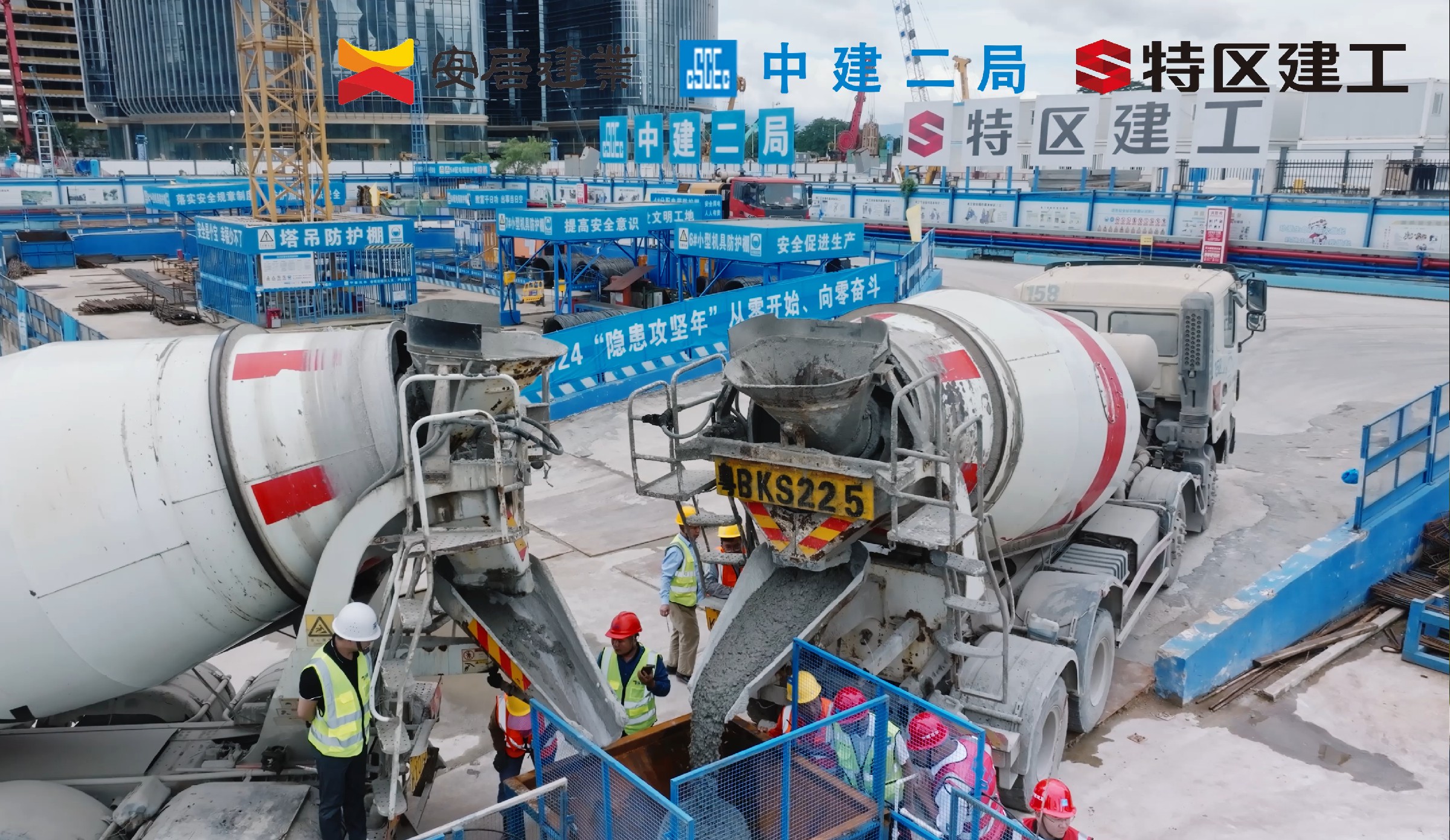 圖片5深圳灣超級(jí)總部基地B塔項(xiàng)目國內(nèi)最深民用建筑基坑澆筑施工.jpg 圖片5深圳灣超級(jí)總部基地B塔項(xiàng)目國內(nèi)最深民用建筑基坑澆筑施工.jpg