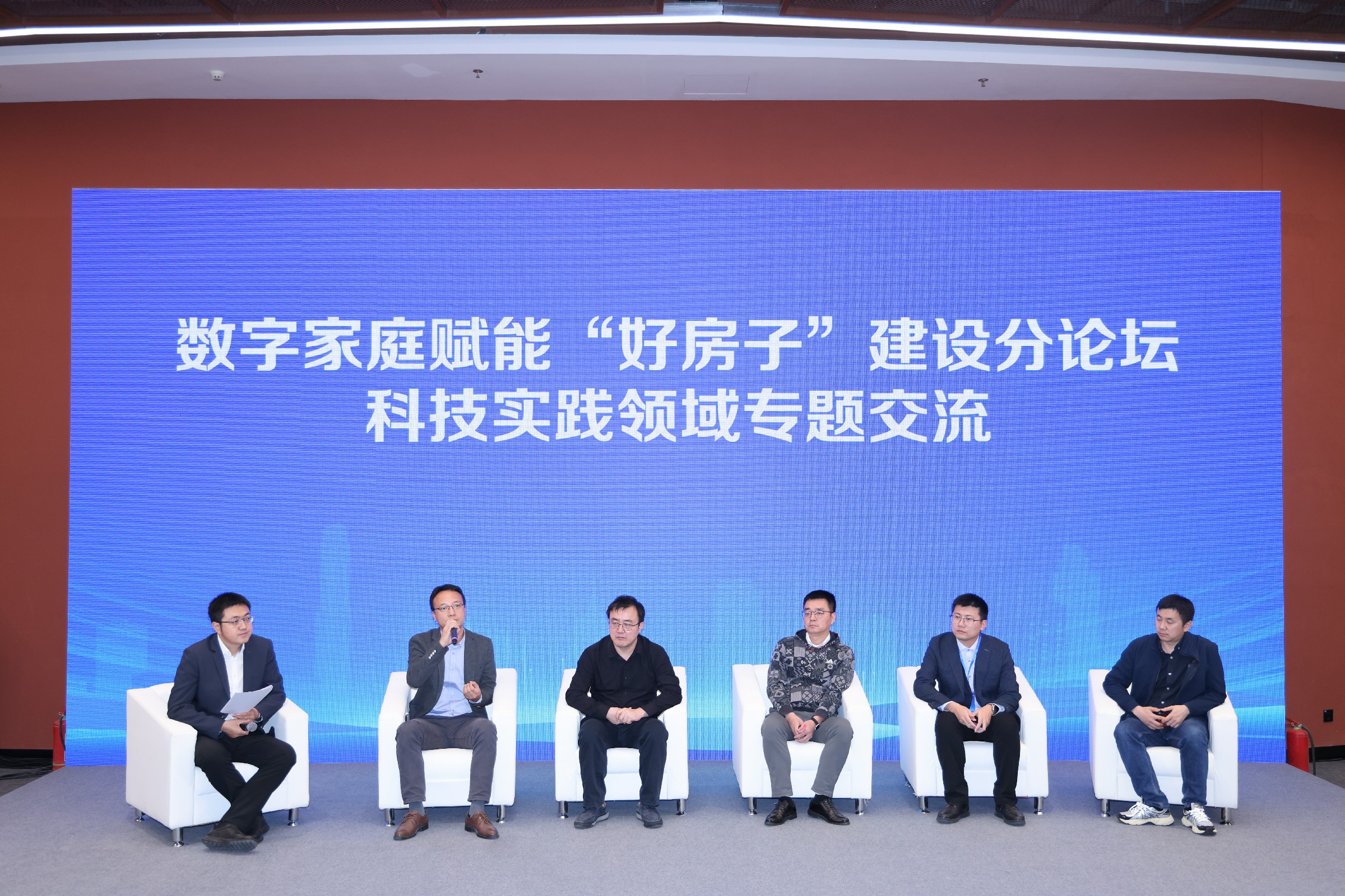 調(diào)整.jpg 調(diào)整.jpg